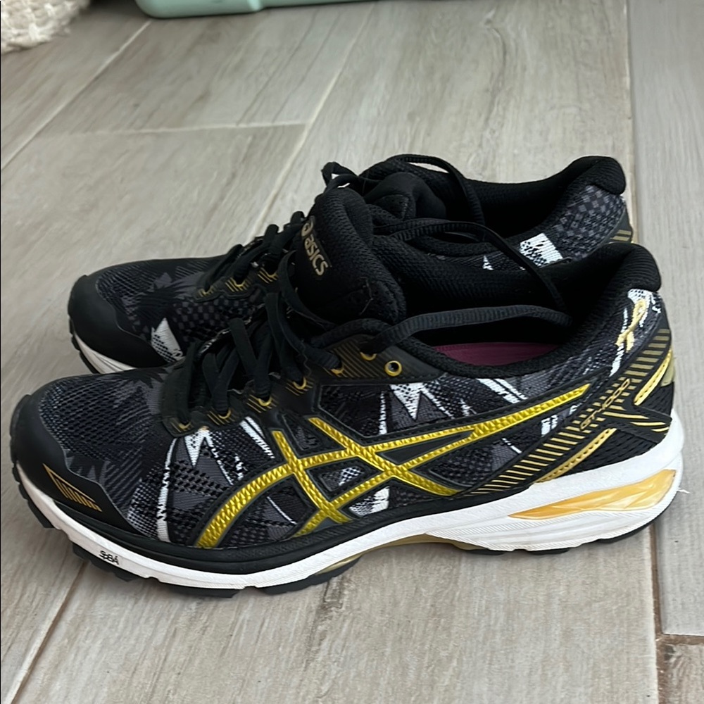 ASICS Gel GT-1000 Childhood Cancer Awareness Running Shoes Size 9